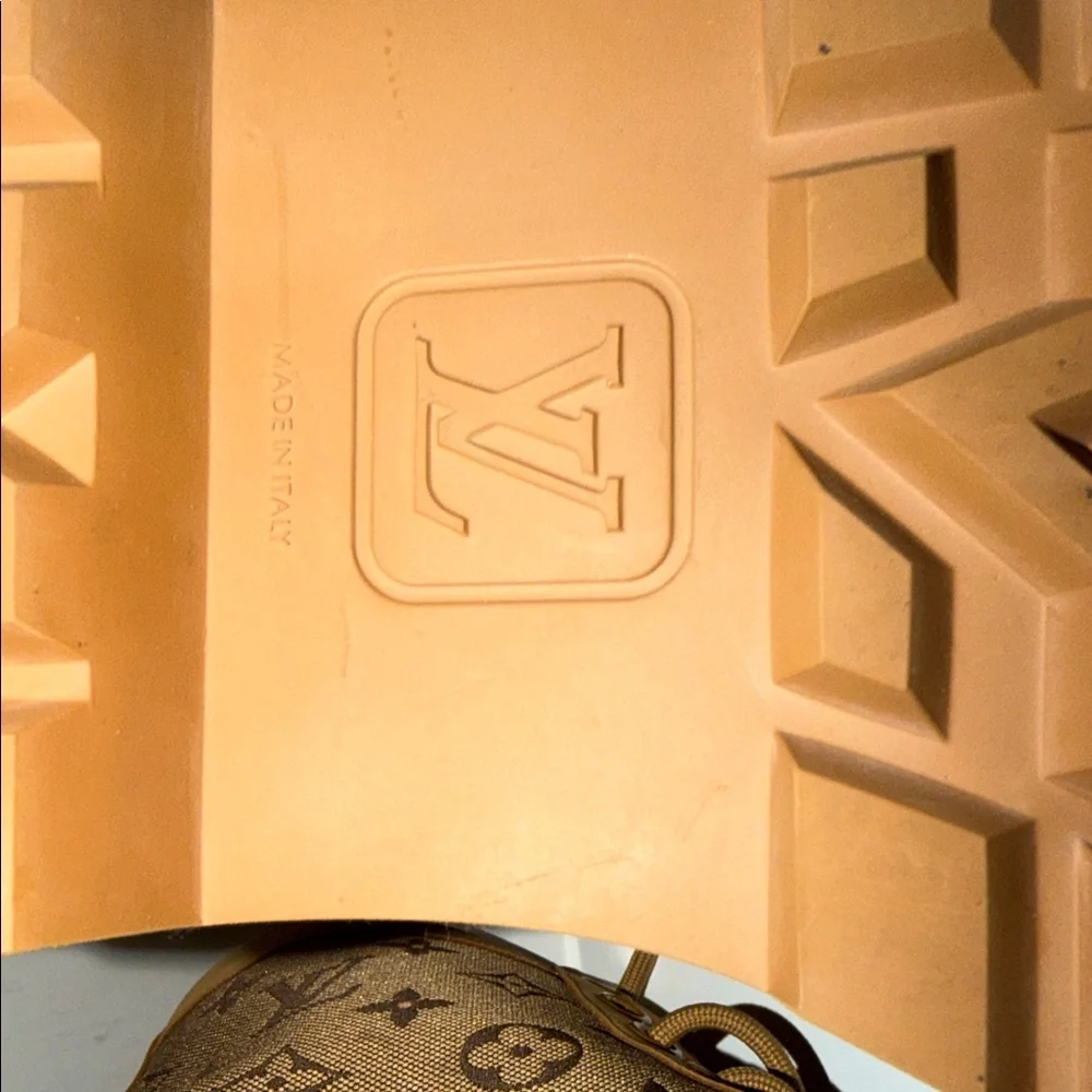 Louis Vuitton Tan and Brown Men's Boots - Picture 11 of 11